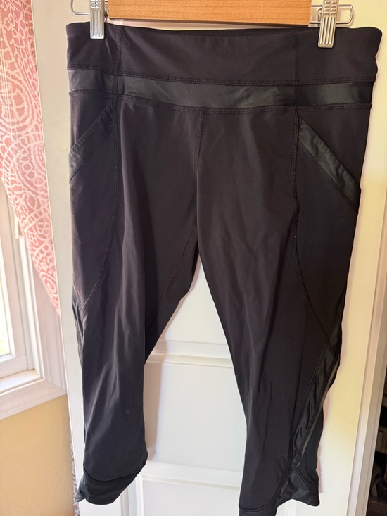 lululemon athletica Pants - lululemon athletica Black Capri Leggings with Side Panels